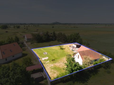 prodej pozemku 1414 m2, Bohumileč