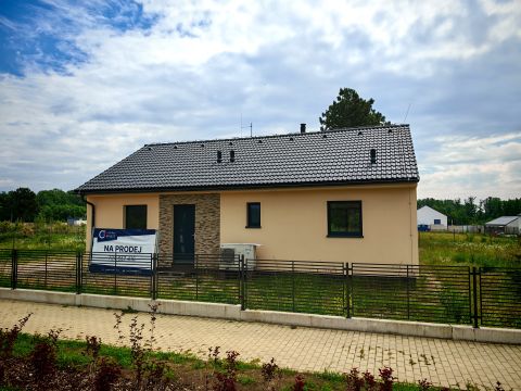 prodej-rodinneho-domu-mcely